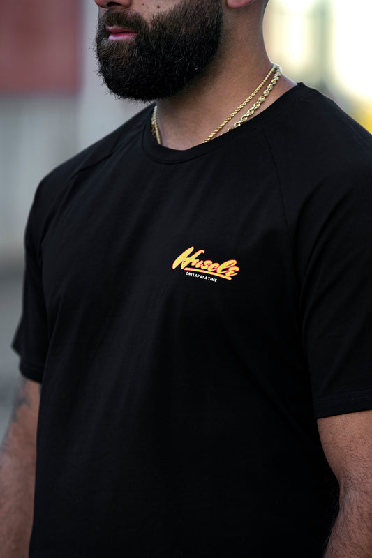RACE TEE