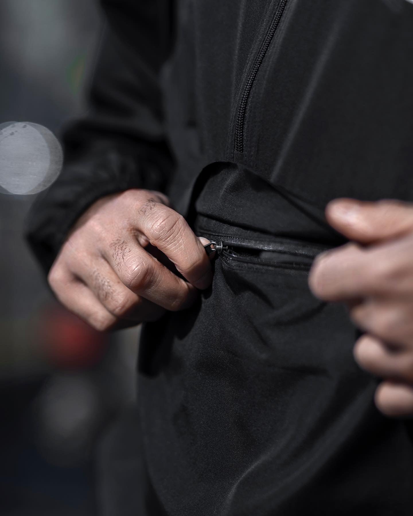 HUSCLE WINDBREAKER